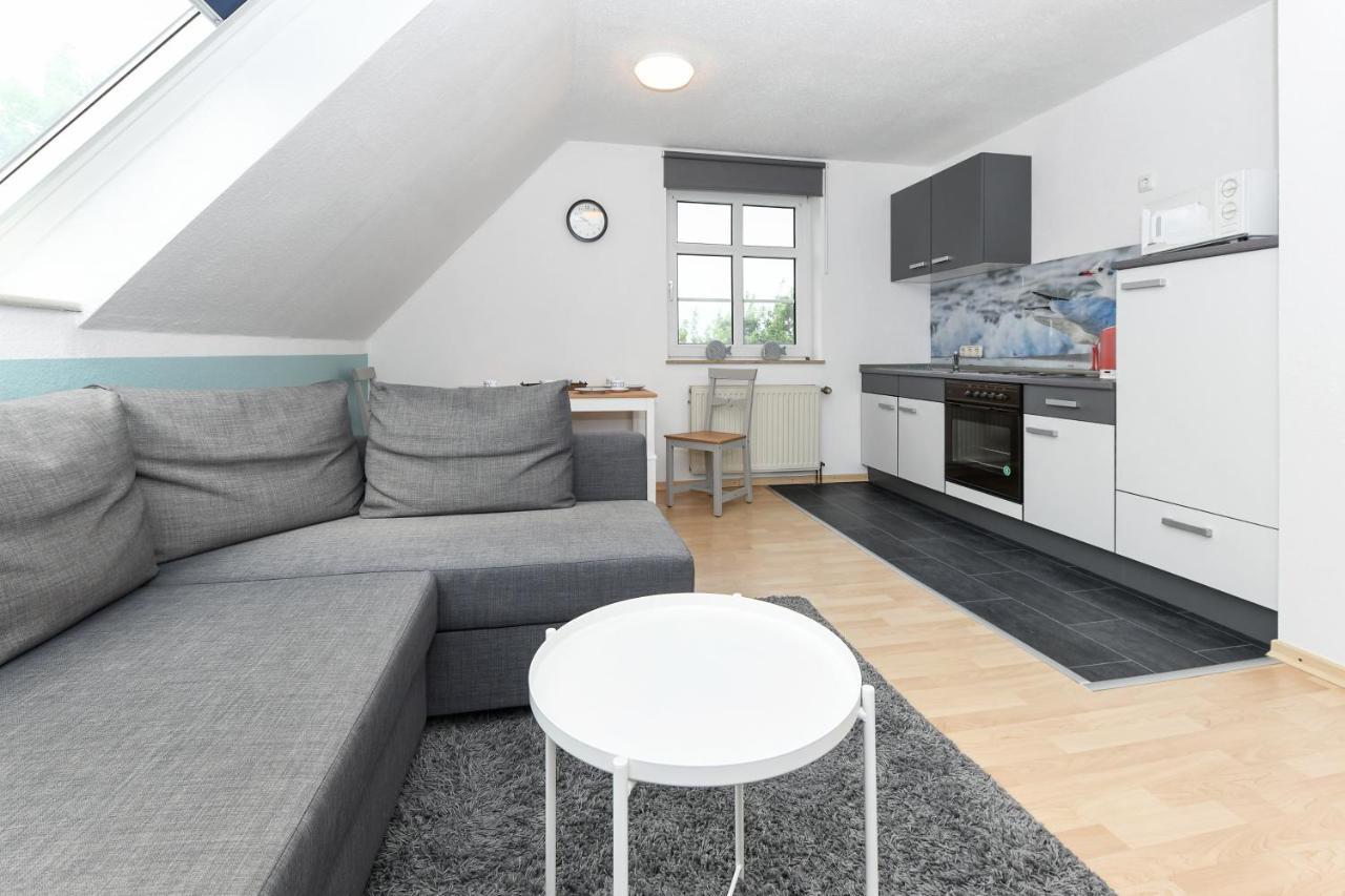 Ferienwohnungen Im Haus Lieblingskoje Neuharlingersiel Eksteriør billede